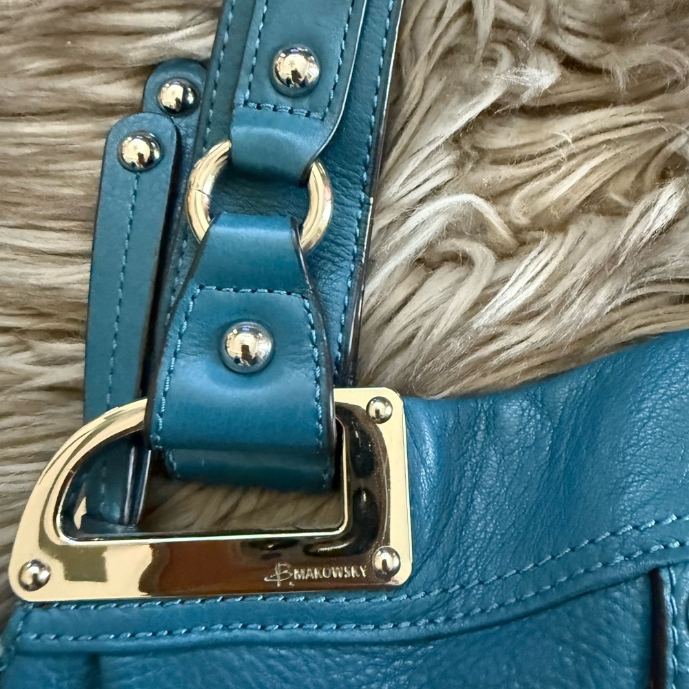 Like NEW - B. Makowsky Classic leather Bag - Reg $300 - Picture 13 of 15